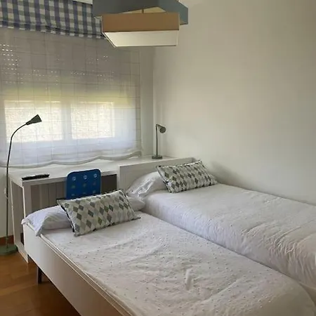 Charneca, Jardín Y Mar