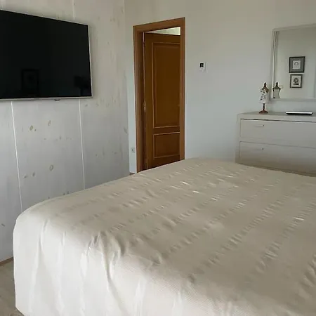 Holiday home Charneca, Jardin Y Mar