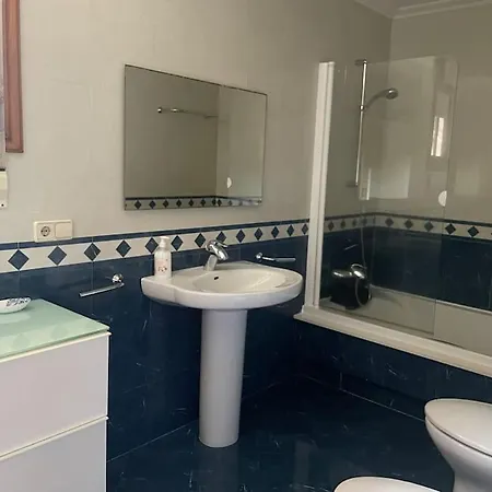 Charneca, Jardin Y Mar Holiday home *