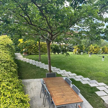 Charneca, Jardín Y Mar